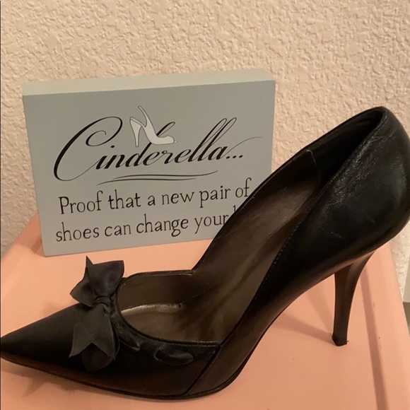 Black BCBG High Heels - Picture 3 of 5